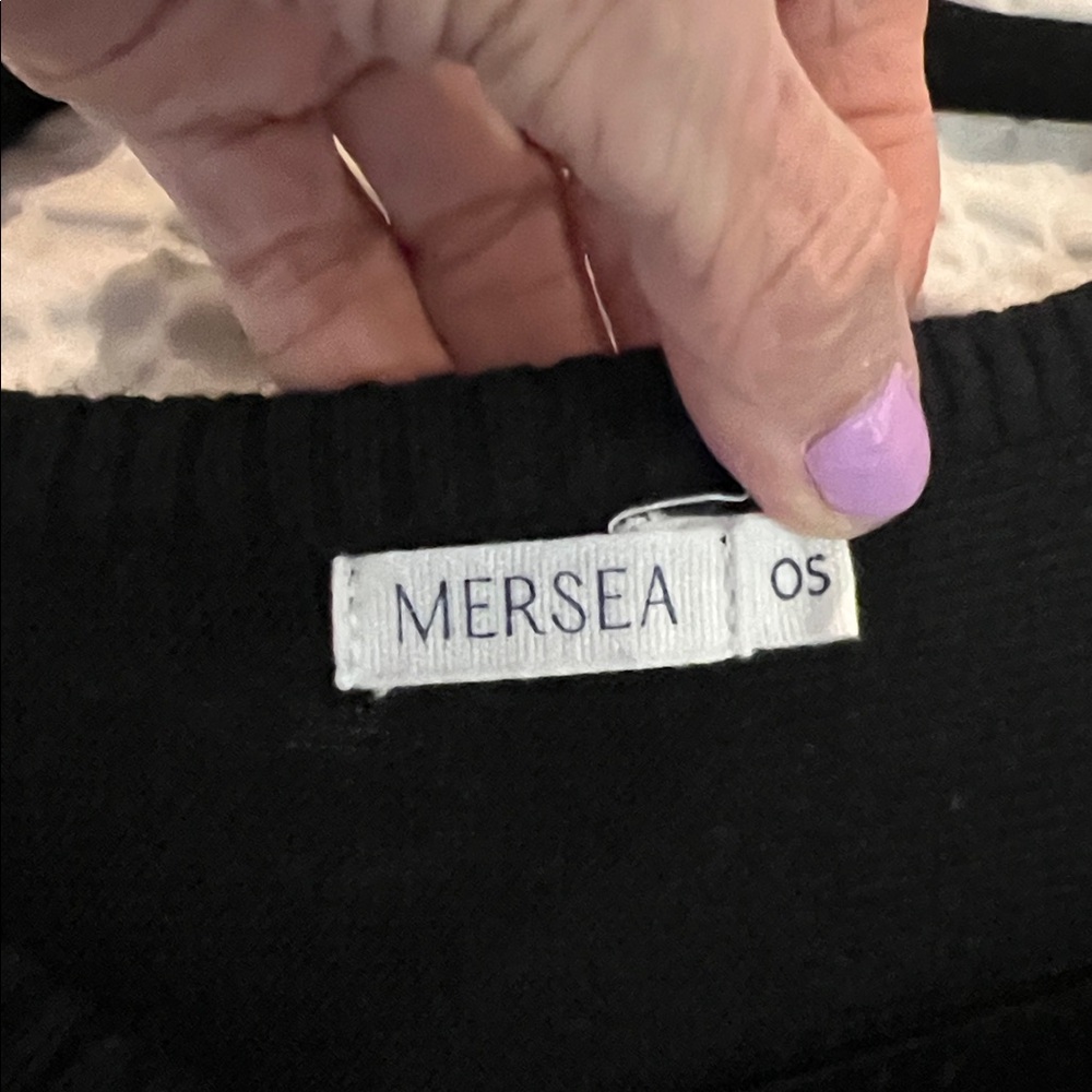 Black Oversized Sweater with Pockets - Picture 3 of 5
